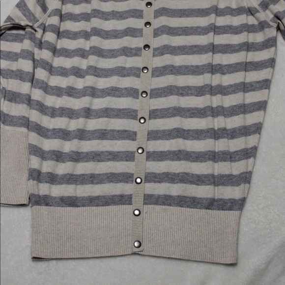 Sweater - Picture 3 of 5