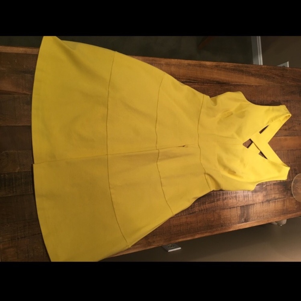 Banana Republic Dress, size 6 *Reposhing*