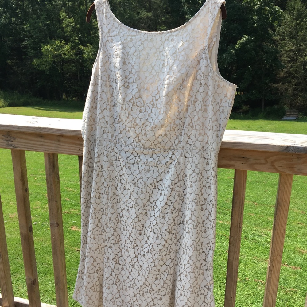 White lace dress
