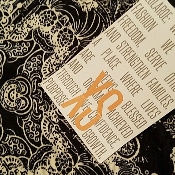 LuLaRoe - 2 piece Irma - Picture 3 of 3