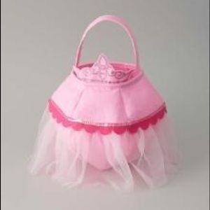 Let your princess trick or treat in style! NEW!