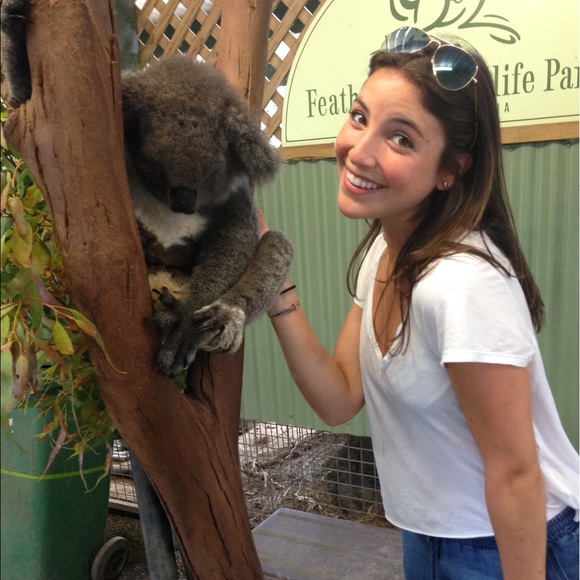 Meet your Posher, Mikayla - Picture 1 of 1