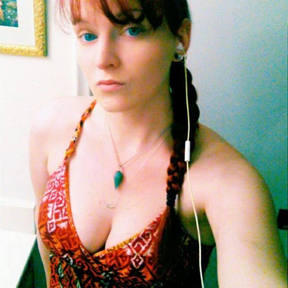 Meet your Posher, Chloe