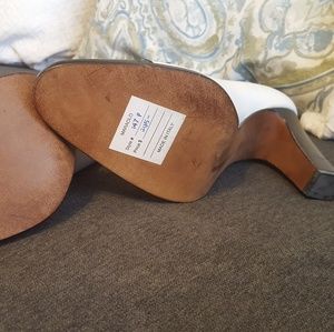 Ralph Lauren Shoes - NWT vintage Ralph Lauren Maraolo size 7 pumps Ralph Lauren Shoes - NWT vintage Ralph Lauren Maraolo size 7 pumps
