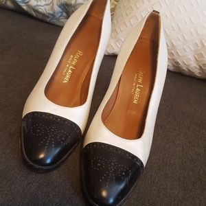 Ralph Lauren Shoes - NWT vintage Ralph Lauren Maraolo size 7 pumps Ralph Lauren Shoes - NWT vintage Ralph Lauren Maraolo size 7 pumps