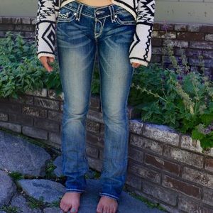 Medium wash simple Rock Revivals