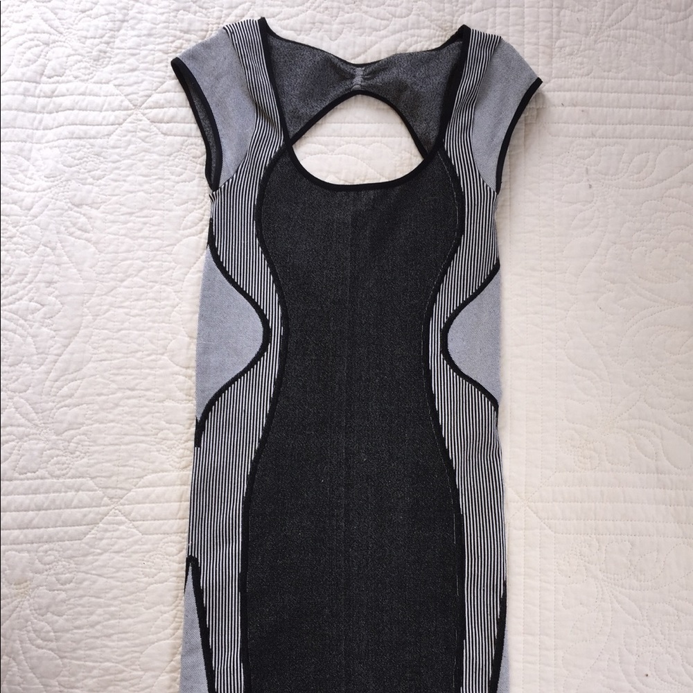 Bebe slimming body con dress