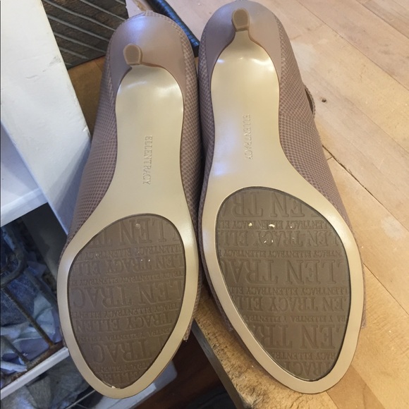 Ellen Tracy sandals - Picture 6 of 7