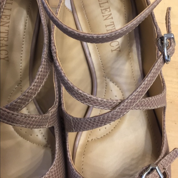 Ellen Tracy sandals - Picture 7 of 7