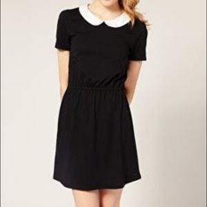 Black/White Peter Pan Collar Sweater Dress
