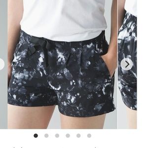 NWTLululemon, Spring Break Away Shorts II. Size 6.