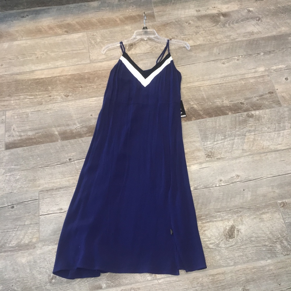 BRAND NEW: EXPRESS midi dress.