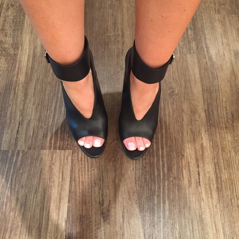 Laurence Decade Ankle Booties