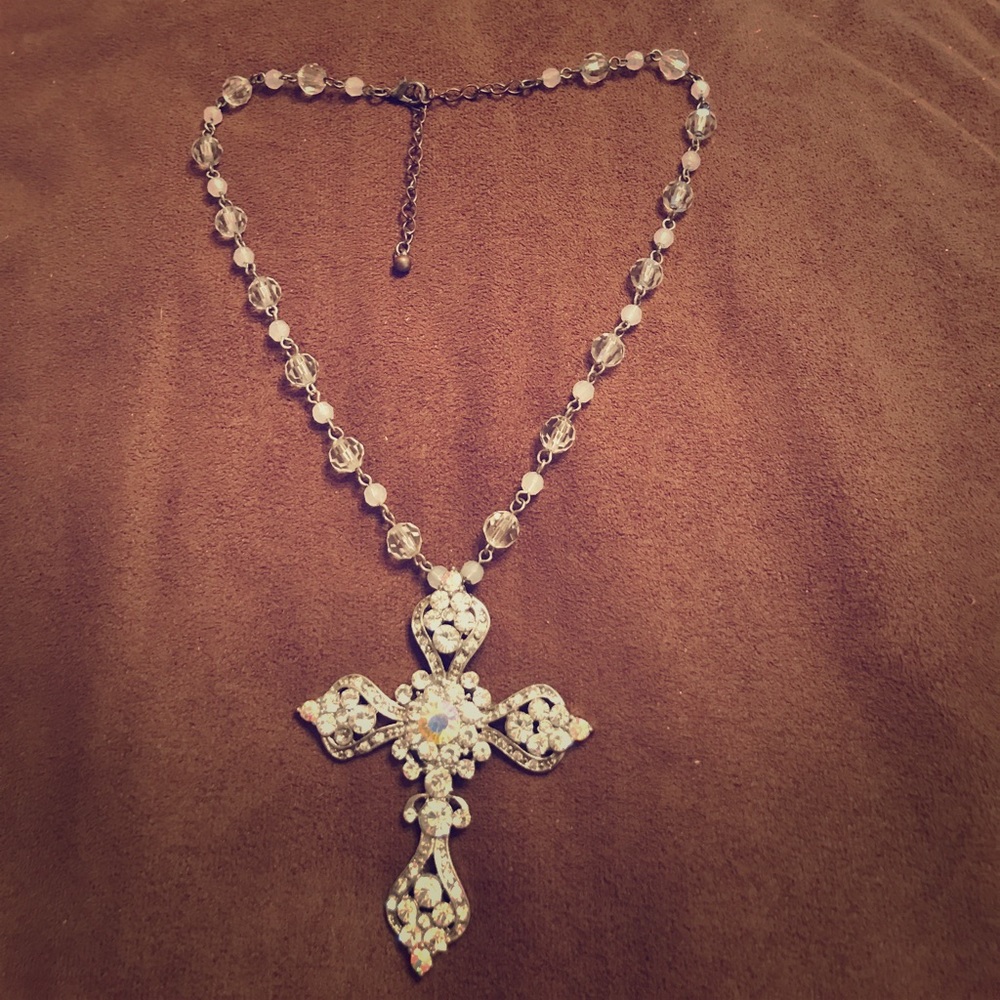 Silver Cross Necklace 💎