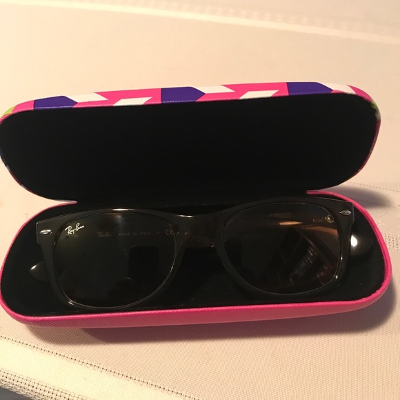 Ray Ban women\'s sunglasses Made in Italy.  NEW