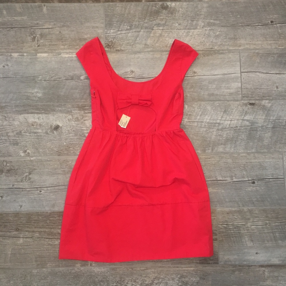 BRAND NEW: American Eagle bow dress.