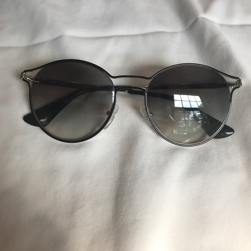 NWOT Prada PR62SS sunglasses