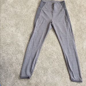 Grey Lululemon 7/8 tights.