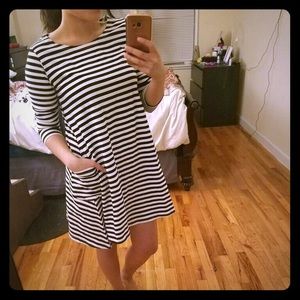 3/4 sleeve striped black and white trapeze dress