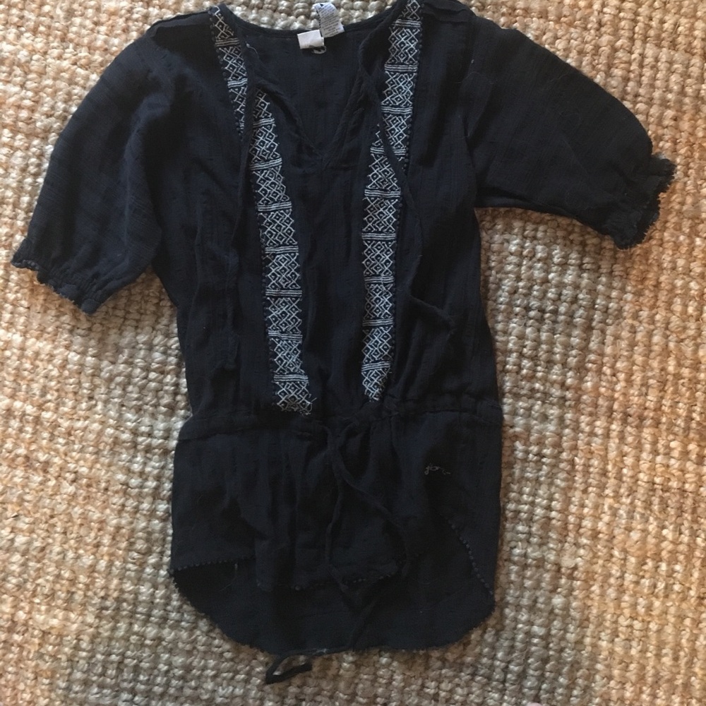 Black embroidered Billabong Tunic