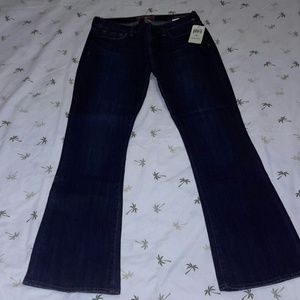 Lucky Brand Jeans NWT Size 8/29 regular Sofia boot