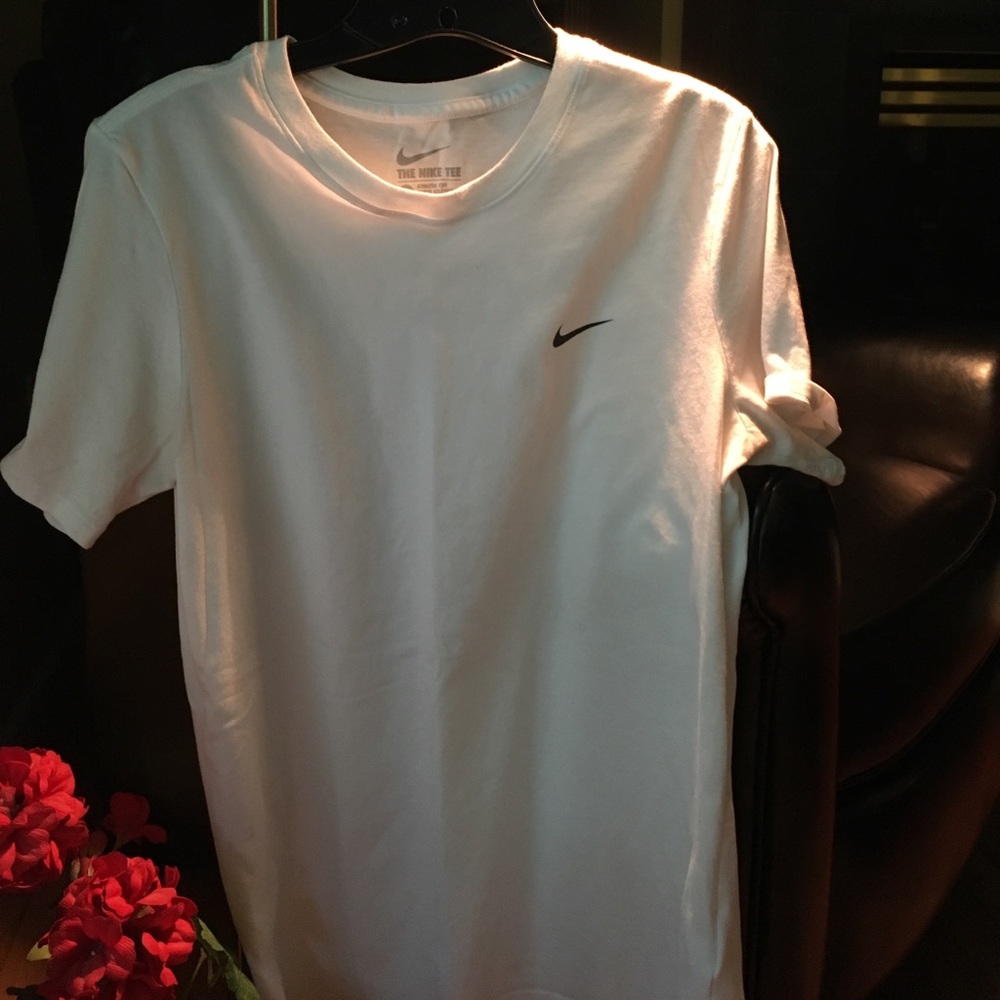 Nike white dry-fit tee