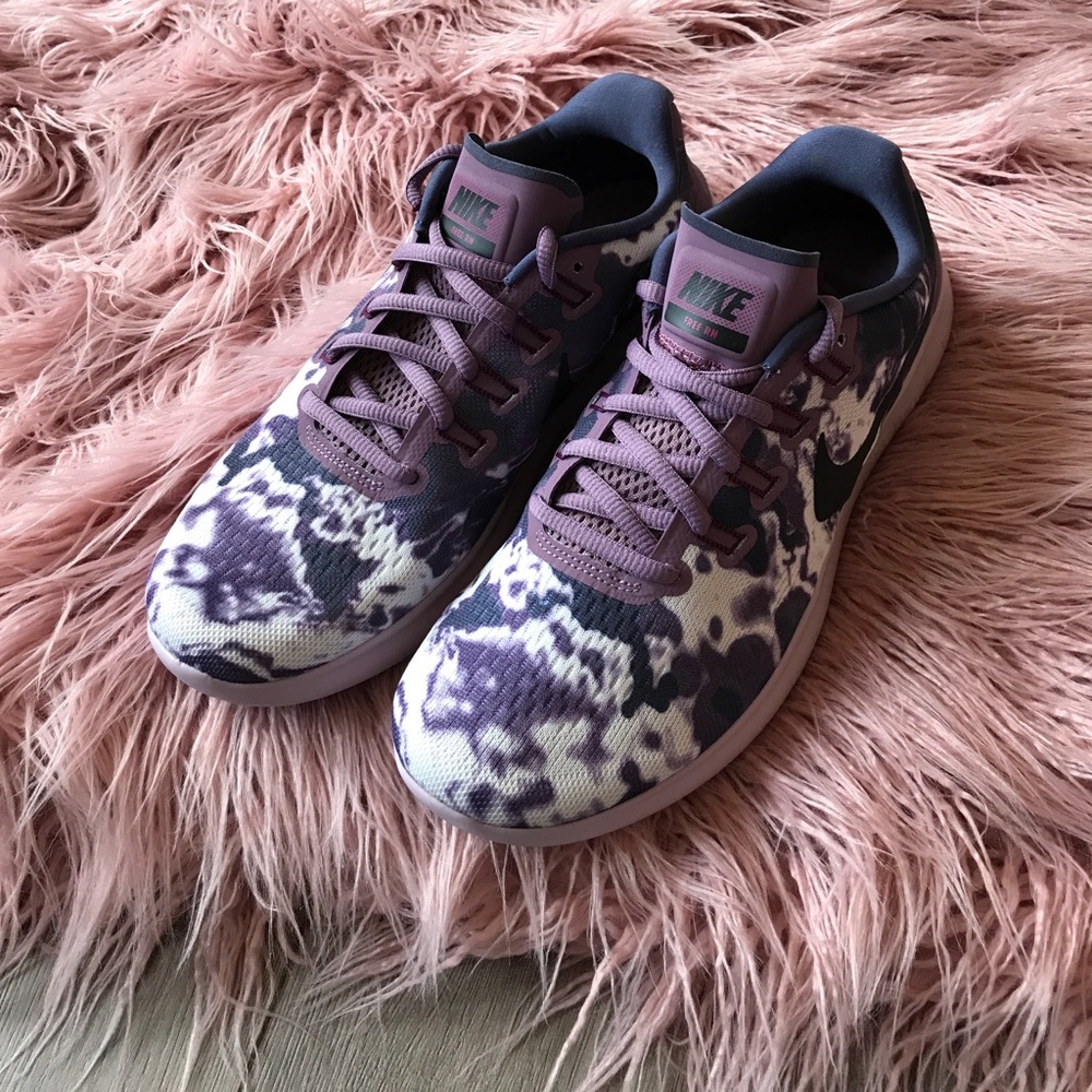NWT Nike free RN print - Picture 3 of 8