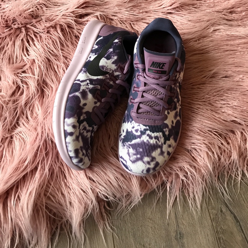 NWT Nike free RN print - Picture 8 of 8
