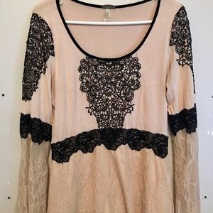 Gimmicks BKE crochet and lace top