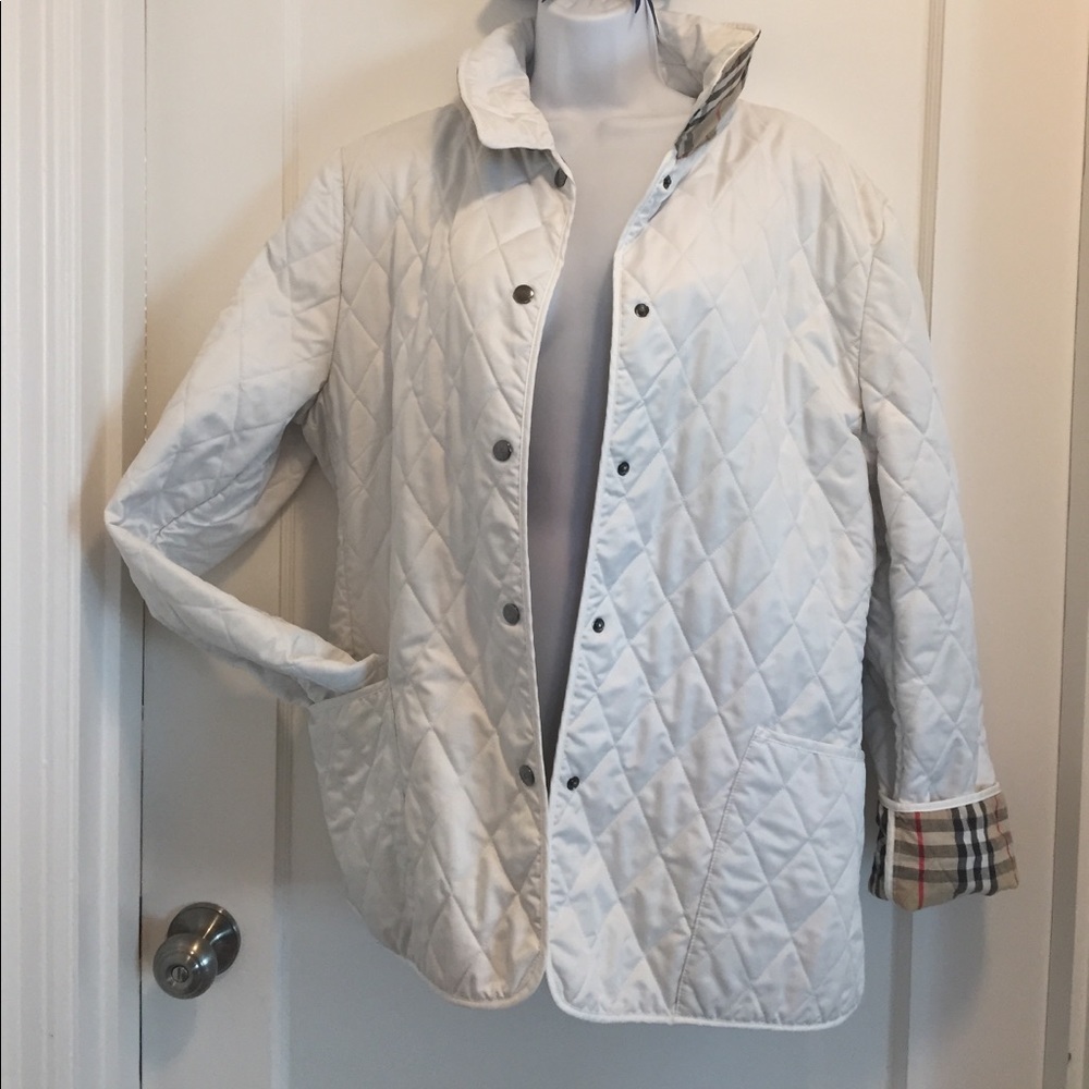 Auth XL White Quilted Burberry Coat - Preowned