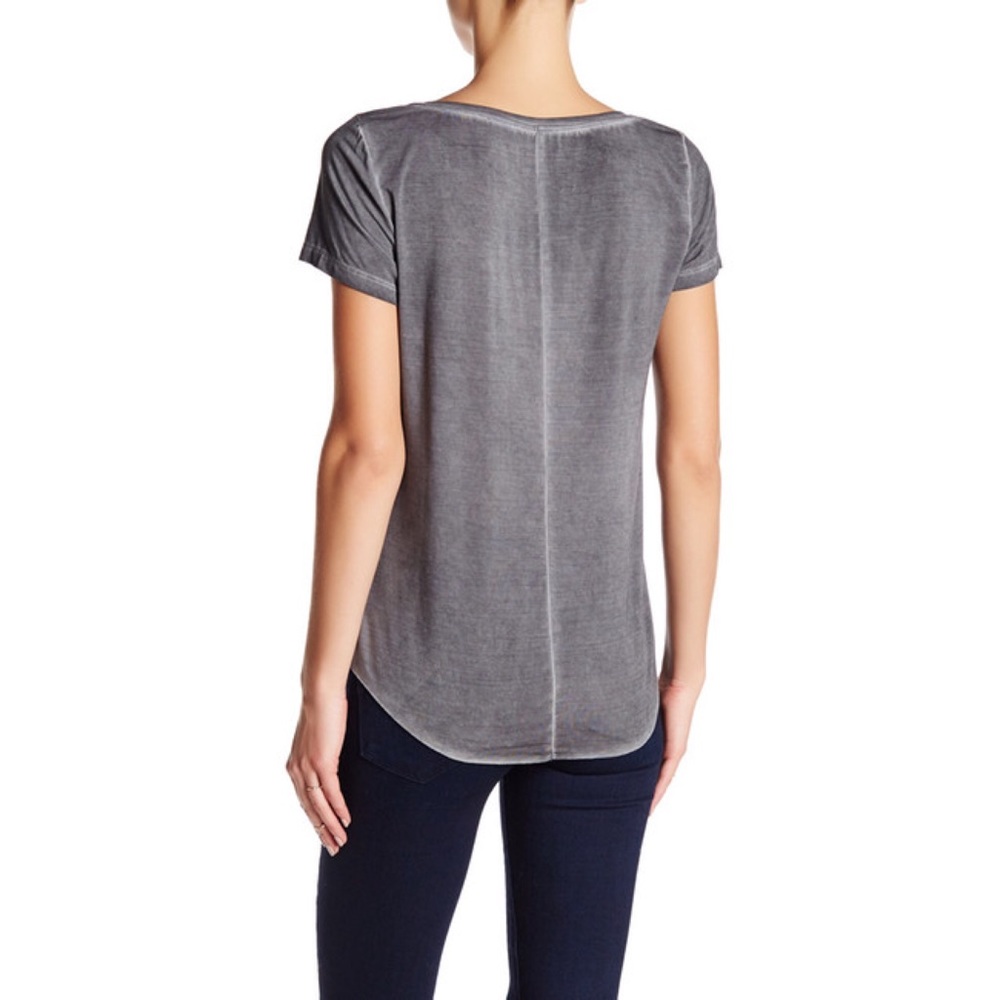 Silky SOFT V-Neck Short Sleeve Tee Unfinished Hem - Picture 5 of 7