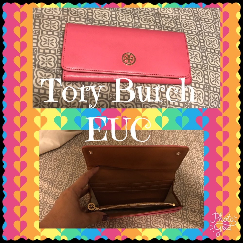 SOLD!!!  Tory Burch Robinson Wallet