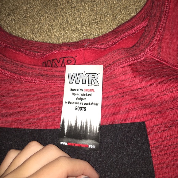 NWT Red and black Montana sweatshirt - Picture 3 of 4