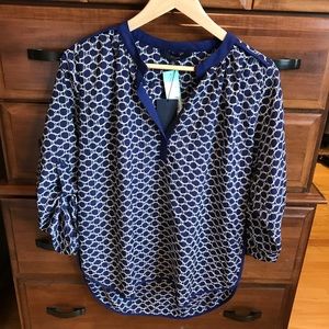 NWT Eclair Brenton Split Neck Blouse Size M