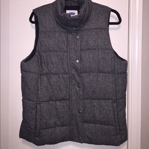 Old Navy puffer vest size Large