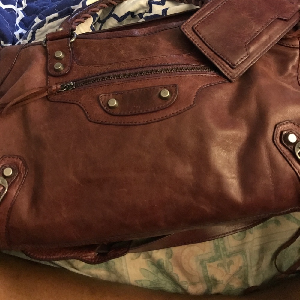 💼