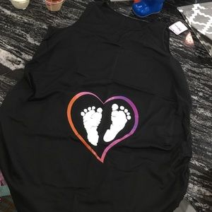 Size xl maternity shirt. Brand new.