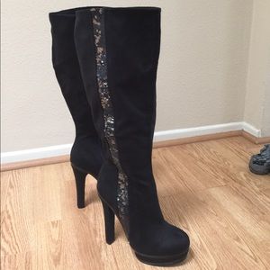 Brand new never worn Jennifer Lopez sequent boots.