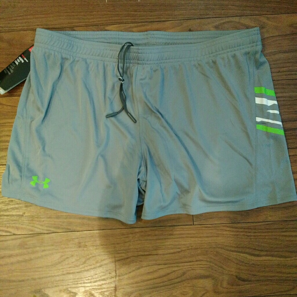 Nwt under armour shorts sz medium