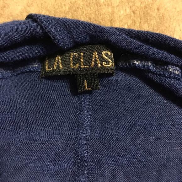 Blue top - Picture 3 of 3