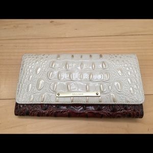 Brahmin wallet