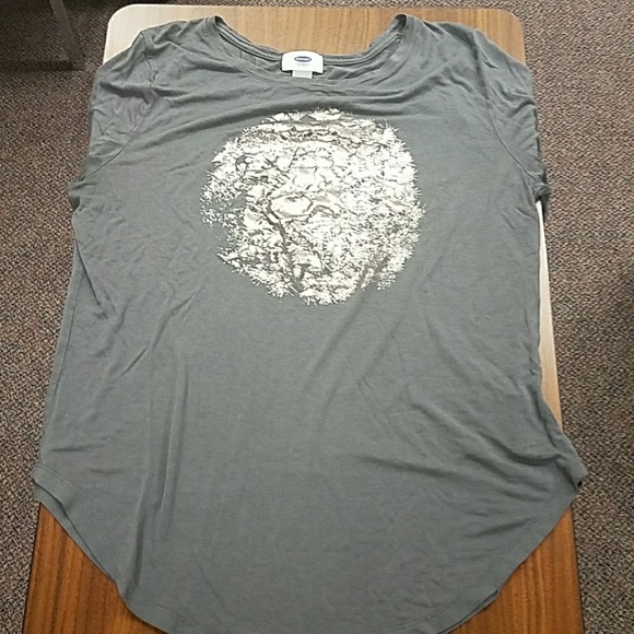 Old Navy T - Picture 1 of 2