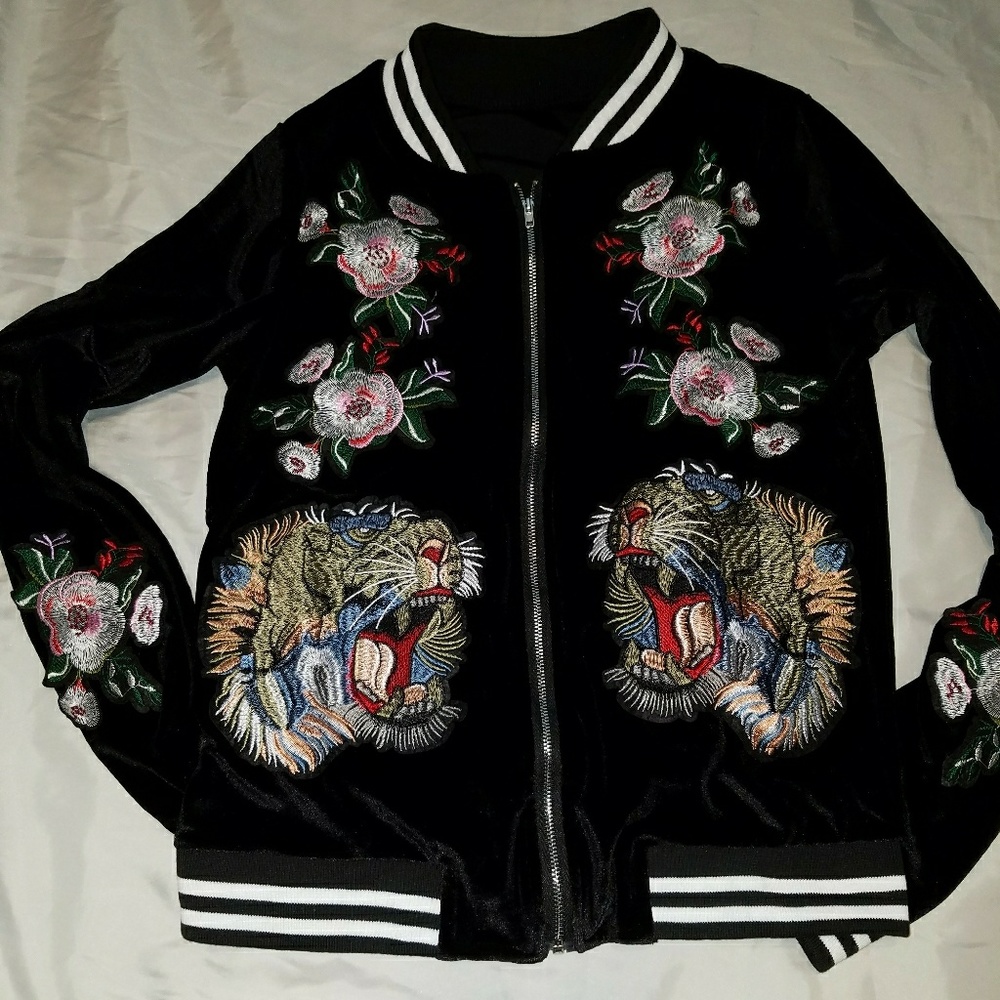Women velvet jacket brand new