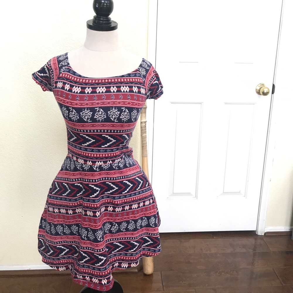 FOREVER 21 MAROON PRINT DRESS