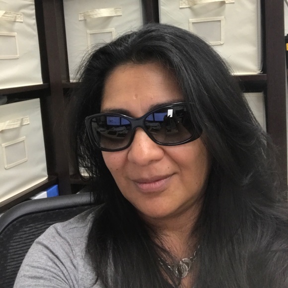 Meet your Posher, Cendy - Picture 1 of 1