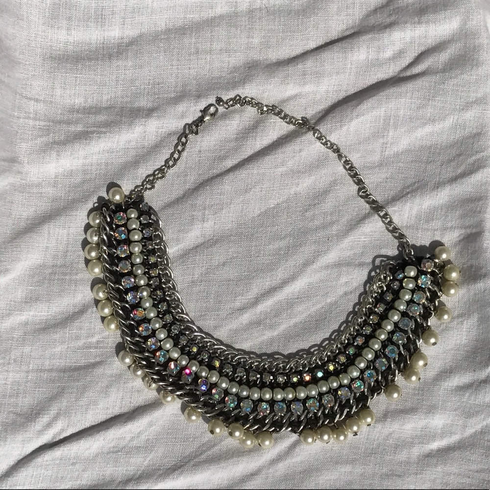 Bib necklace. Faux diamonds and faux pearls.