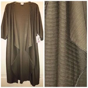 LuLaRoe Medium Shirley - Gray w/ Ruffles! Unicorn!