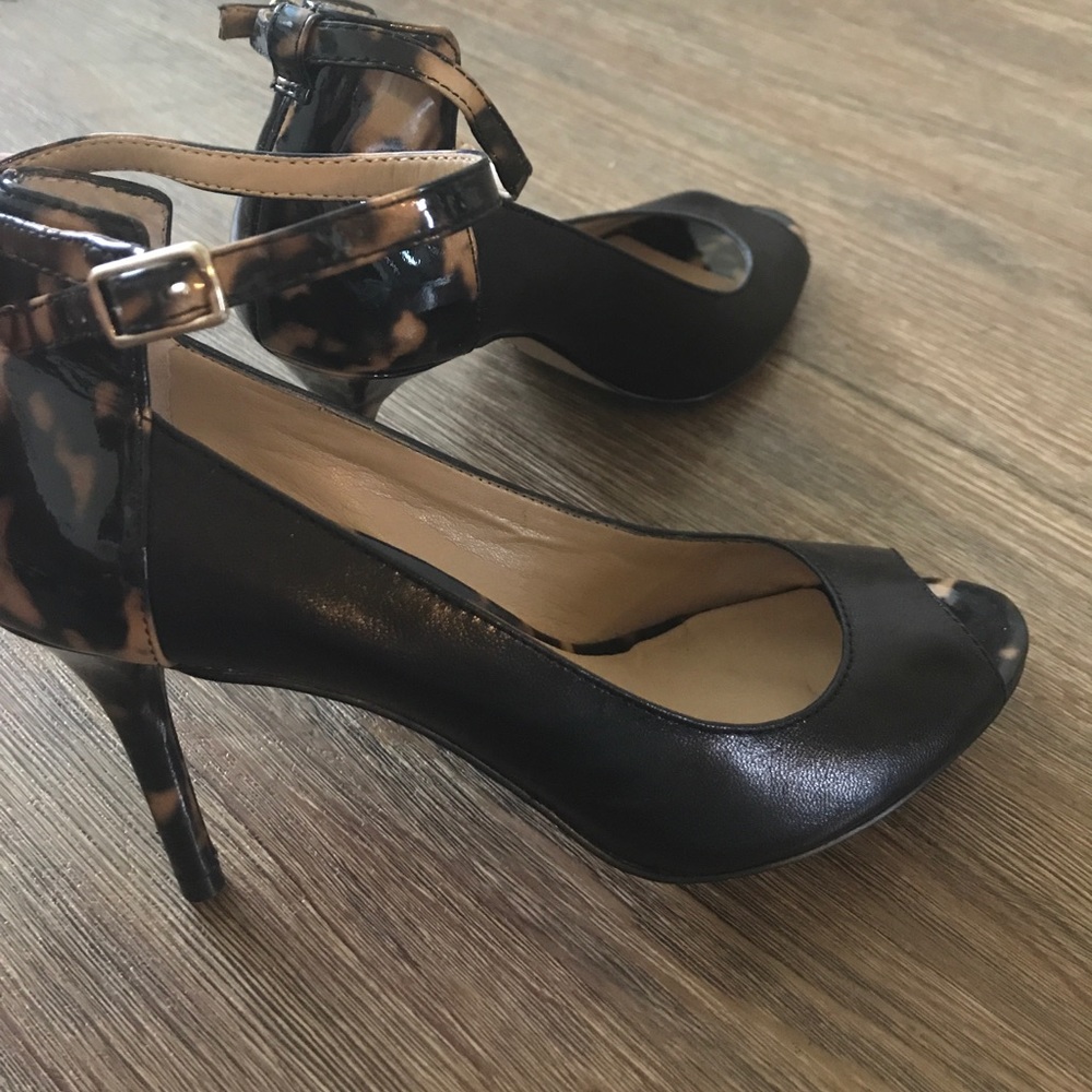 Ann Taylor Black/Tortoise Ankle Strap Heels