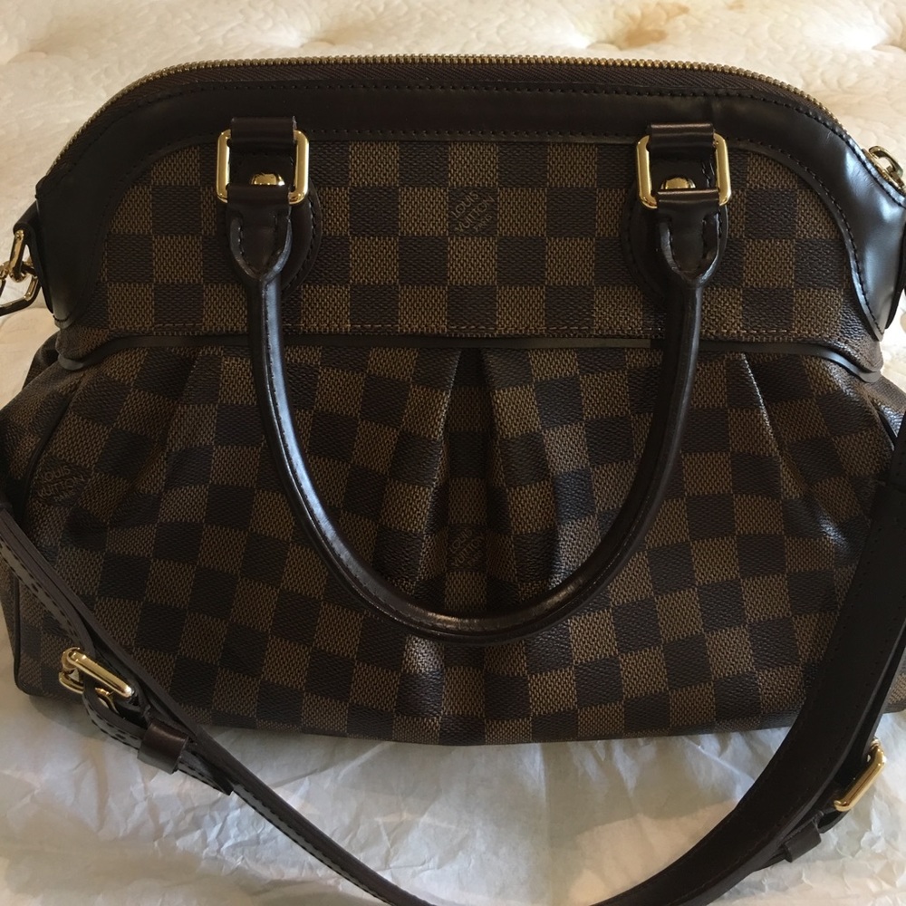 ❤️Authentic Louis Vuitton Trevi PM SALE
