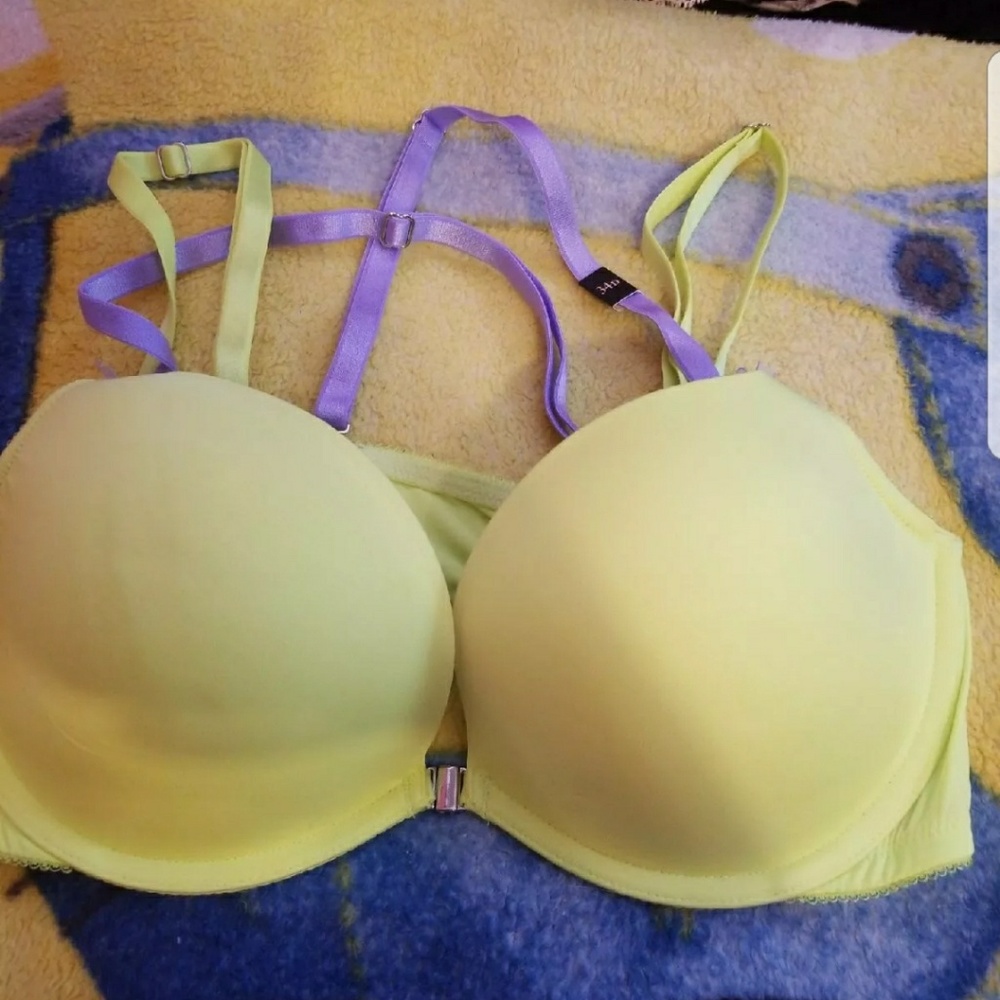 New vs bra